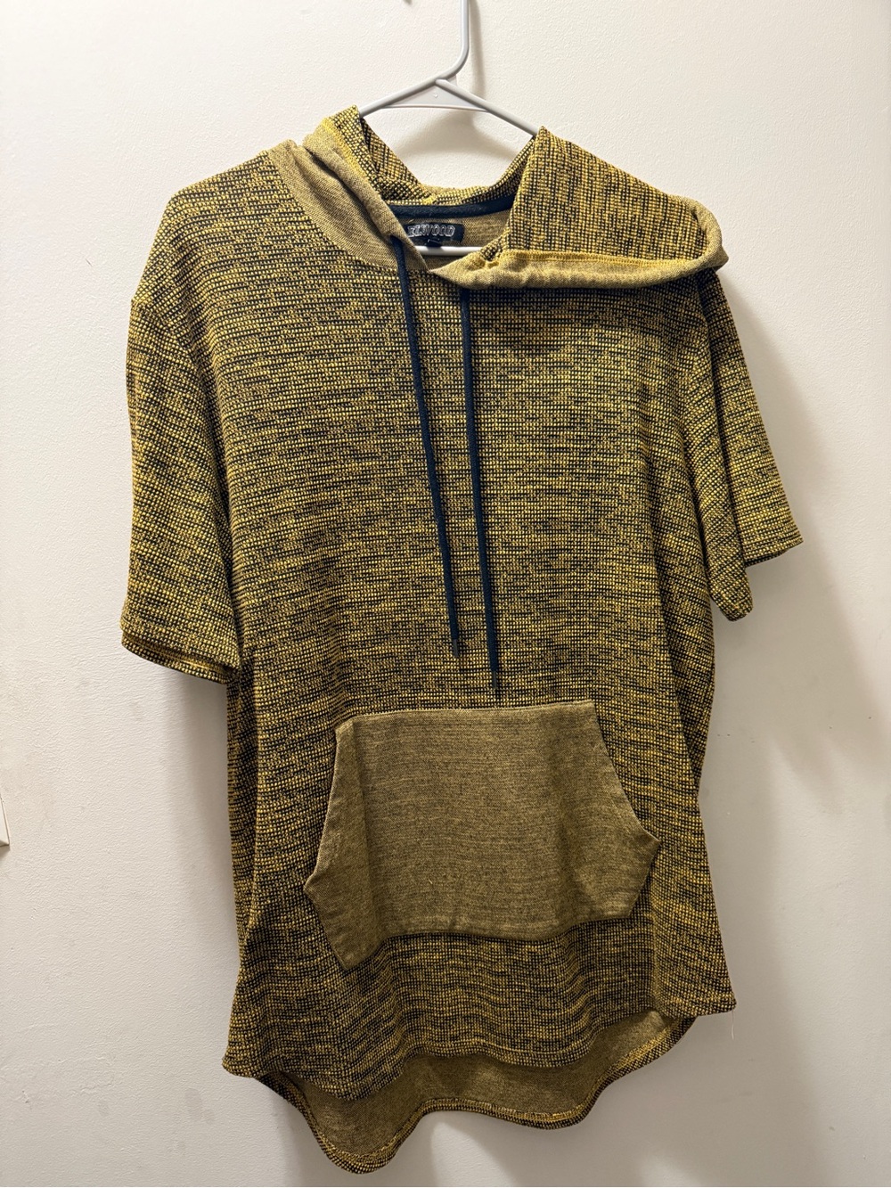 Short-Sleeve Crewneck Hoodie Sweater in Mustard